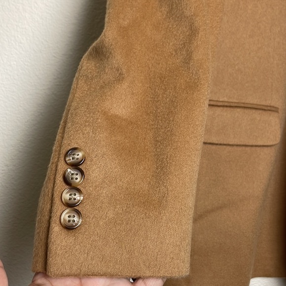 Lord And Taylor 100% Cashmere Two Button Camel Colored Blazer Size 43R - Picture 3 of 11